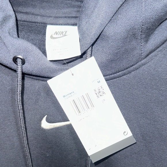 Nike Women's Black Crop Hoodie - Picture 3 of 3